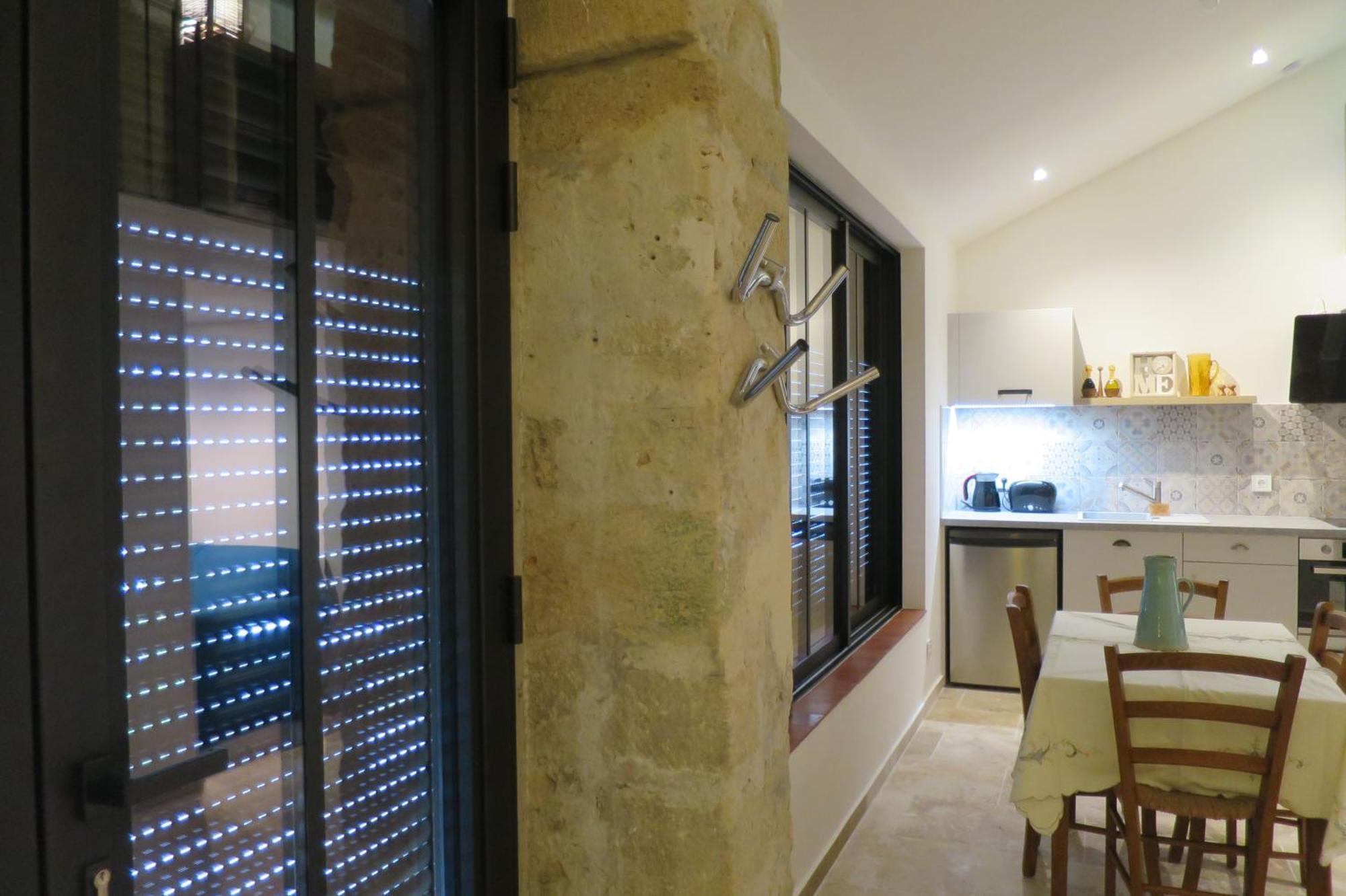 La Grotte Apartment Serignan-du-Comtat ภายนอก รูปภาพ