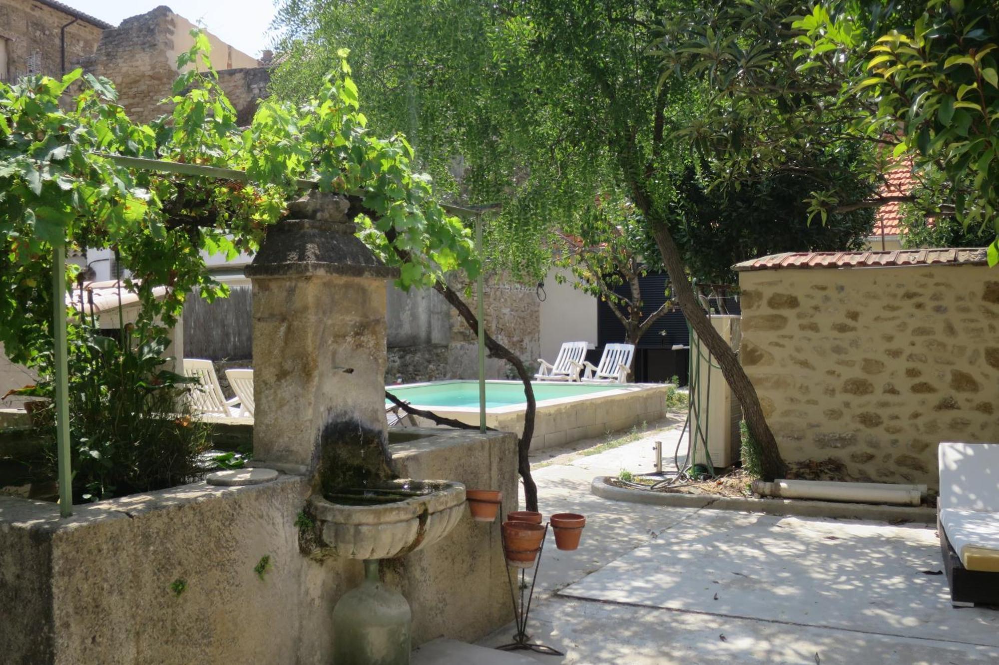 La Grotte Apartment Serignan-du-Comtat ภายนอก รูปภาพ